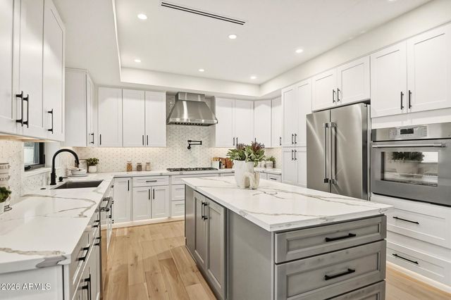 5919 N 45TH Street, Phoenix, AZ 85018