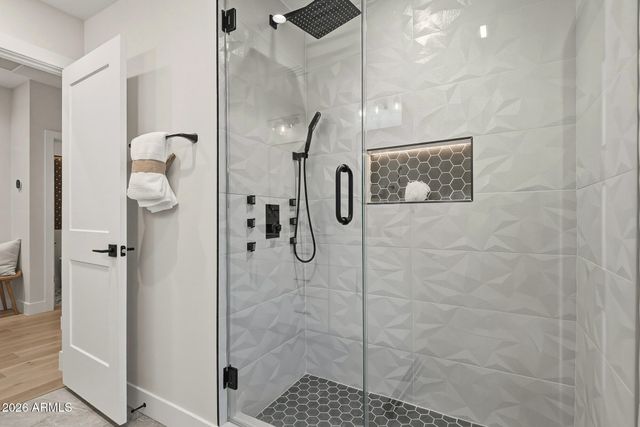 5919 N 45TH Street, Phoenix, AZ 85018