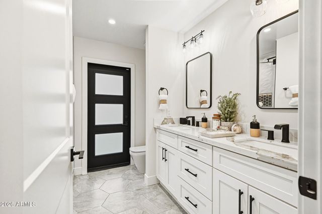 5919 N 45TH Street, Phoenix, AZ 85018