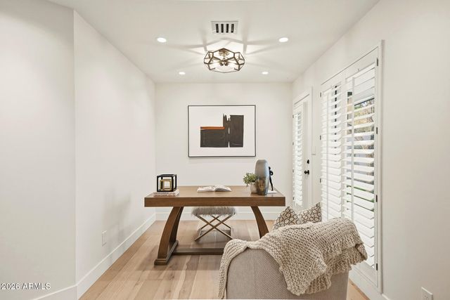 5919 N 45TH Street, Phoenix, AZ 85018