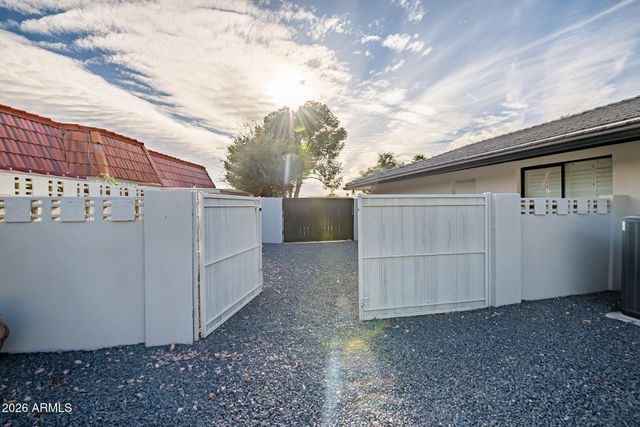 5919 N 45TH Street, Phoenix, AZ 85018