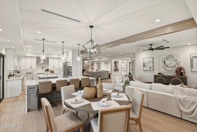 5919 N 45TH Street, Phoenix, AZ 85018