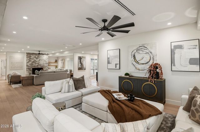 5919 N 45TH Street, Phoenix, AZ 85018