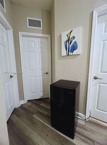 15076 SW 117th Ter 0, Miami, FL 33196