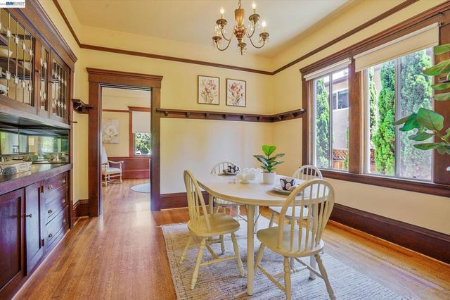 2056 Santa Clara Ave, Alameda, CA 94501