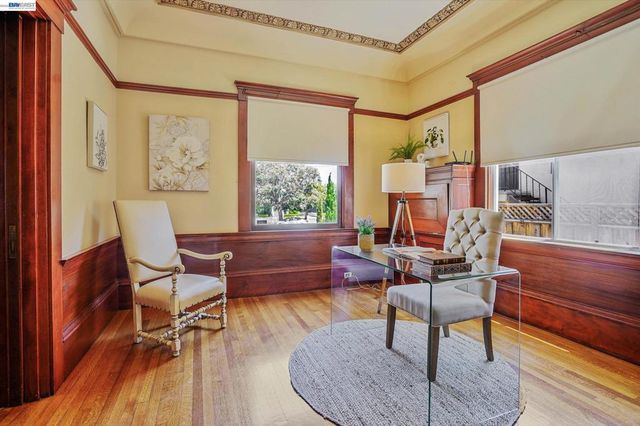 2056 Santa Clara Ave, Alameda, CA 94501