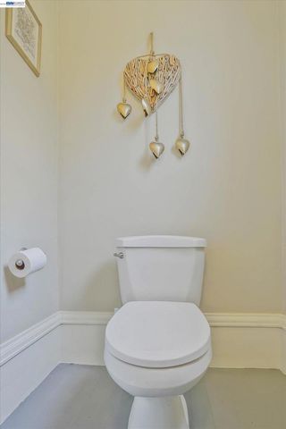 2056 Santa Clara Ave, Alameda, CA 94501