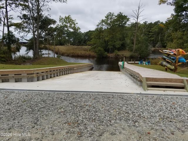 522 Mill Creek Drive, Arapahoe, NC 28510