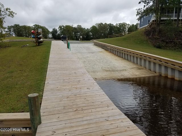 522 Mill Creek Drive, Arapahoe, NC 28510