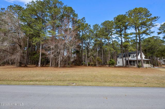 522 Mill Creek Drive, Arapahoe, NC 28510