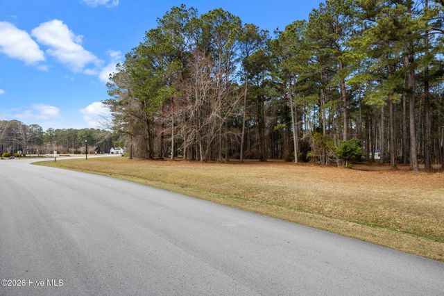 522 Mill Creek Drive, Arapahoe, NC 28510