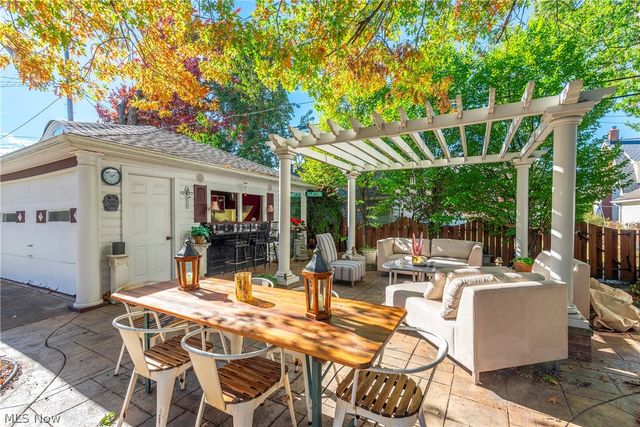 1488 Belle Avenue, Lakewood, OH 44107