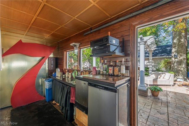 1488 Belle Avenue, Lakewood, OH 44107
