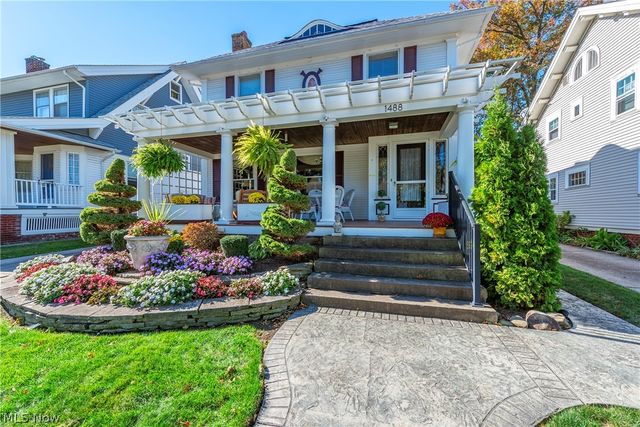 1488 Belle Avenue, Lakewood, OH 44107