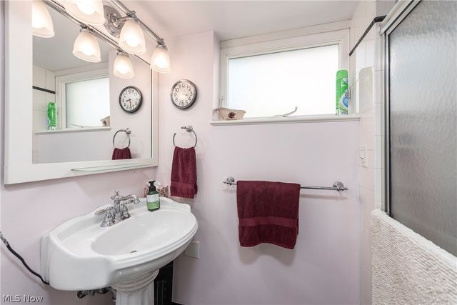 1488 Belle Avenue, Lakewood, OH 44107