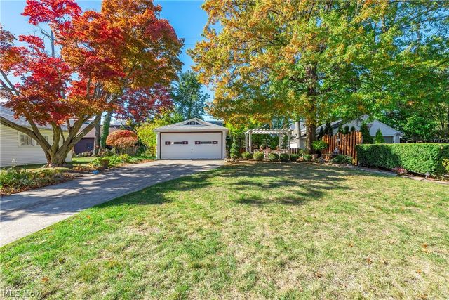1488 Belle Avenue, Lakewood, OH 44107