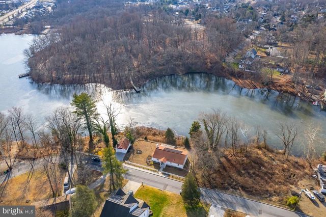 110 LAKE VIEW AVE, Blackwood, NJ 08012