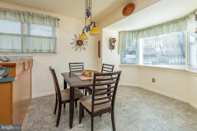 110 LAKE VIEW AVE, Blackwood, NJ 08012