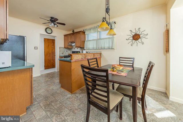 110 LAKE VIEW AVE, Blackwood, NJ 08012