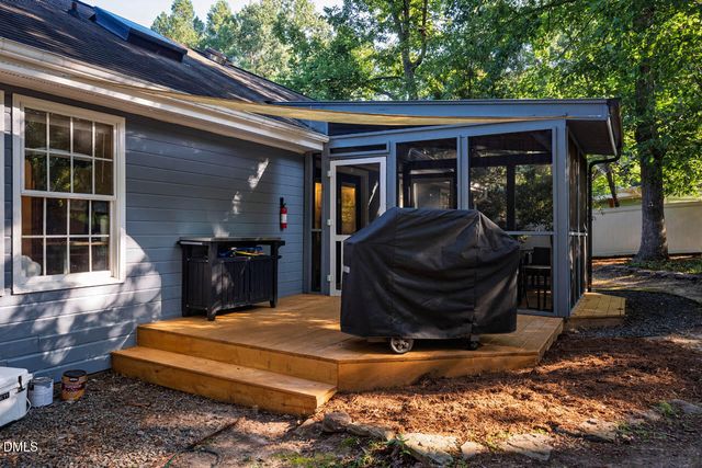 9 Edgestone Place, Chapel Hill, NC 27517