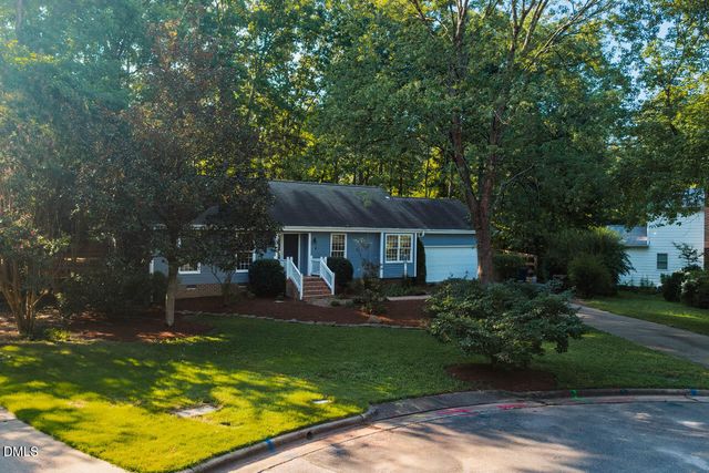 9 Edgestone Place, Chapel Hill, NC 27517