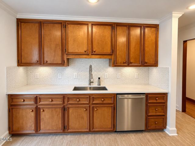9 Edgestone Place, Chapel Hill, NC 27517