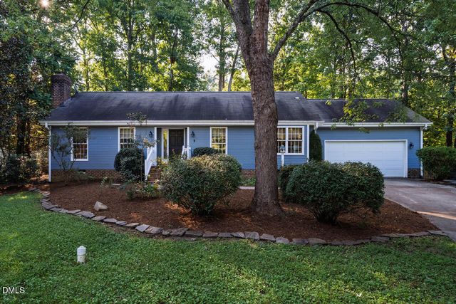 9 Edgestone Place, Chapel Hill, NC 27517