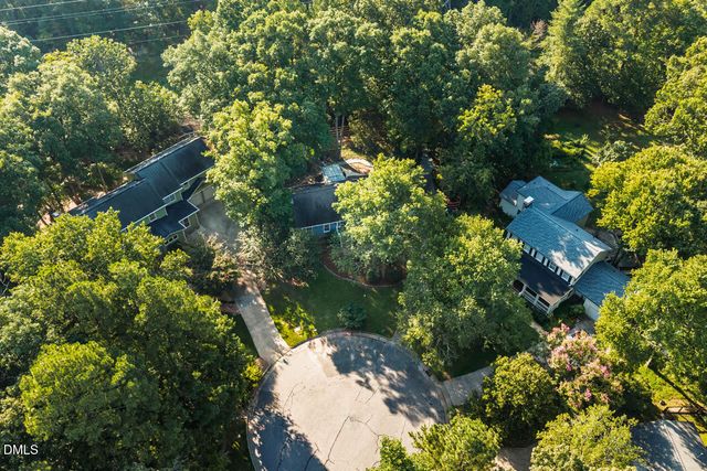 9 Edgestone Place, Chapel Hill, NC 27517
