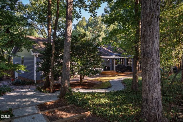 9 Edgestone Place, Chapel Hill, NC 27517