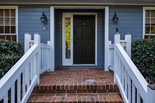 9 Edgestone Place, Chapel Hill, NC 27517