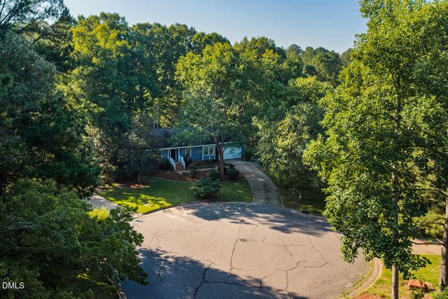 9 Edgestone Place, Chapel Hill, NC 27517