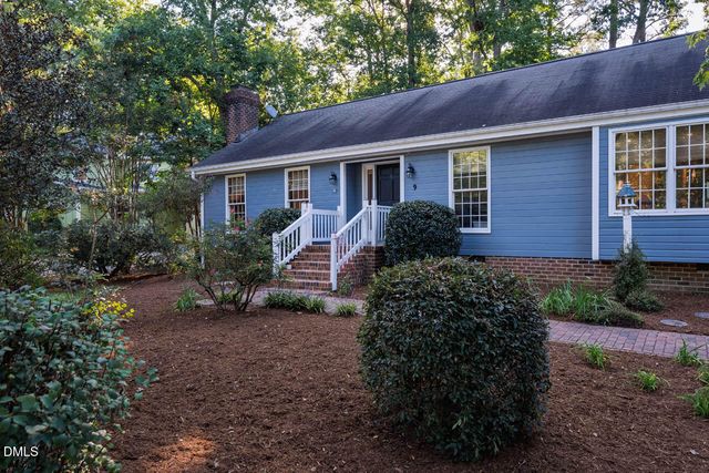 9 Edgestone Place, Chapel Hill, NC 27517