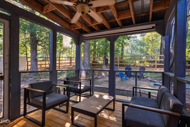 9 Edgestone Place, Chapel Hill, NC 27517