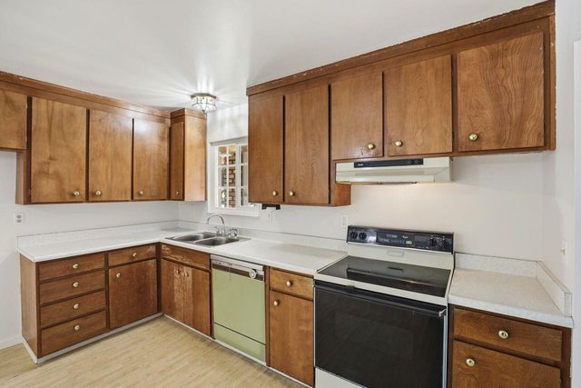 1666 El Dorado Drive, Salinas, CA 93906