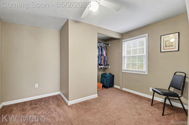 21945 Cyman Avenue, Warren, MI 48091