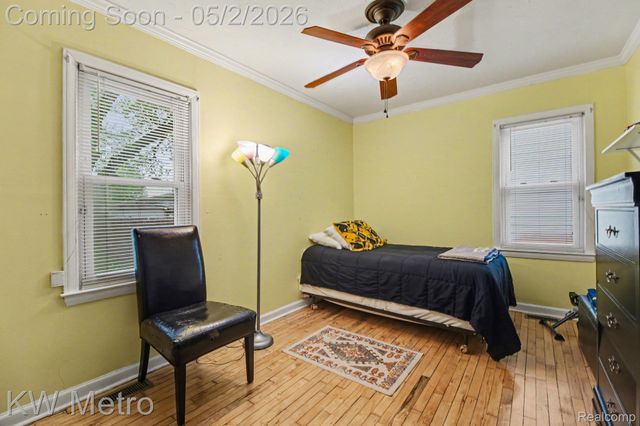 21945 Cyman Avenue, Warren, MI 48091
