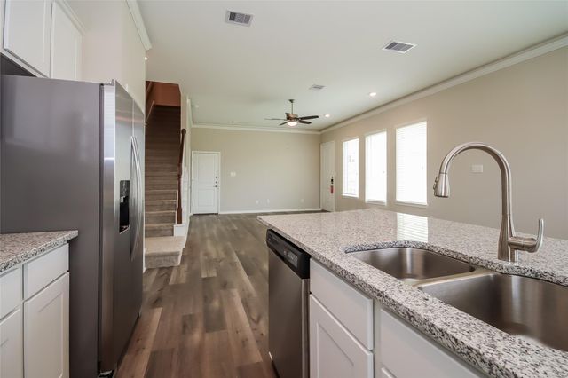 9696 Stewart Springs Boulevard B, Montgomery, TX 77356