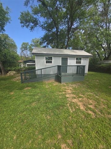 134 Grissom Drive, Gun Barrel City, TX 75156
