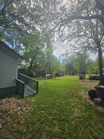 134 Grissom Drive, Gun Barrel City, TX 75156