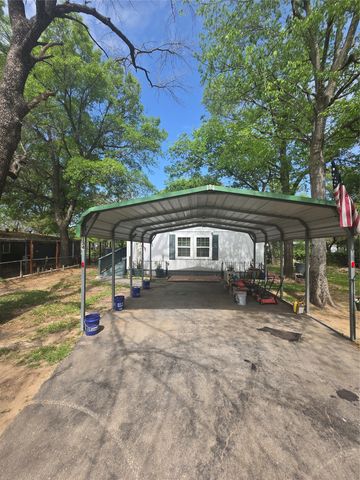 134 Grissom Drive, Gun Barrel City, TX 75156