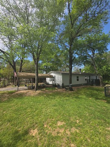 134 Grissom Drive, Gun Barrel City, TX 75156