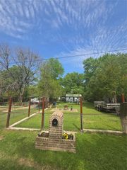 134 Grissom Drive, Gun Barrel City, TX 75156