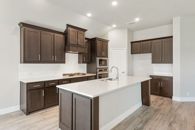 1407 Fishergate Drive, Forney, TX 75126