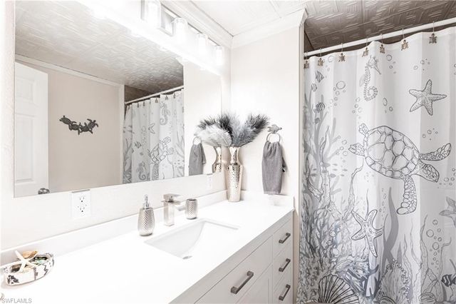 5701 Captain John Smith LOOP, North Fort Myers, FL 33917