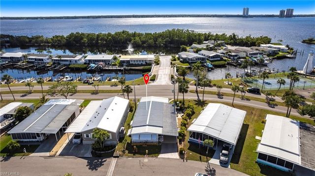 5701 Captain John Smith LOOP, North Fort Myers, FL 33917