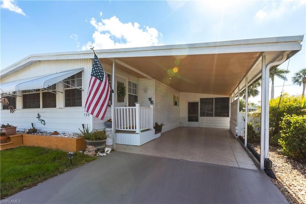 5701 Captain John Smith LOOP, North Fort Myers, FL 33917