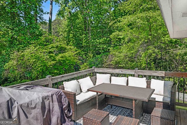1942 Kenwood Road SE, Smyrna, GA 30082