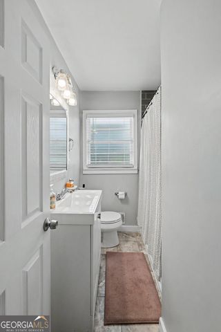1942 Kenwood Road SE, Smyrna, GA 30082