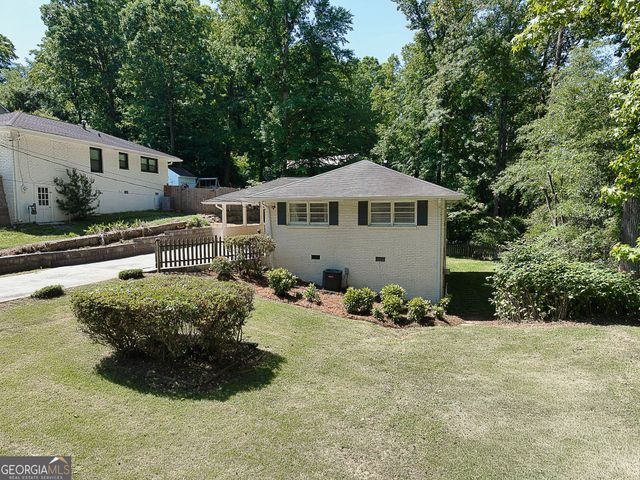 1942 Kenwood Road SE, Smyrna, GA 30082