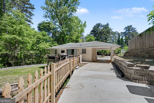 1942 Kenwood Road SE, Smyrna, GA 30082